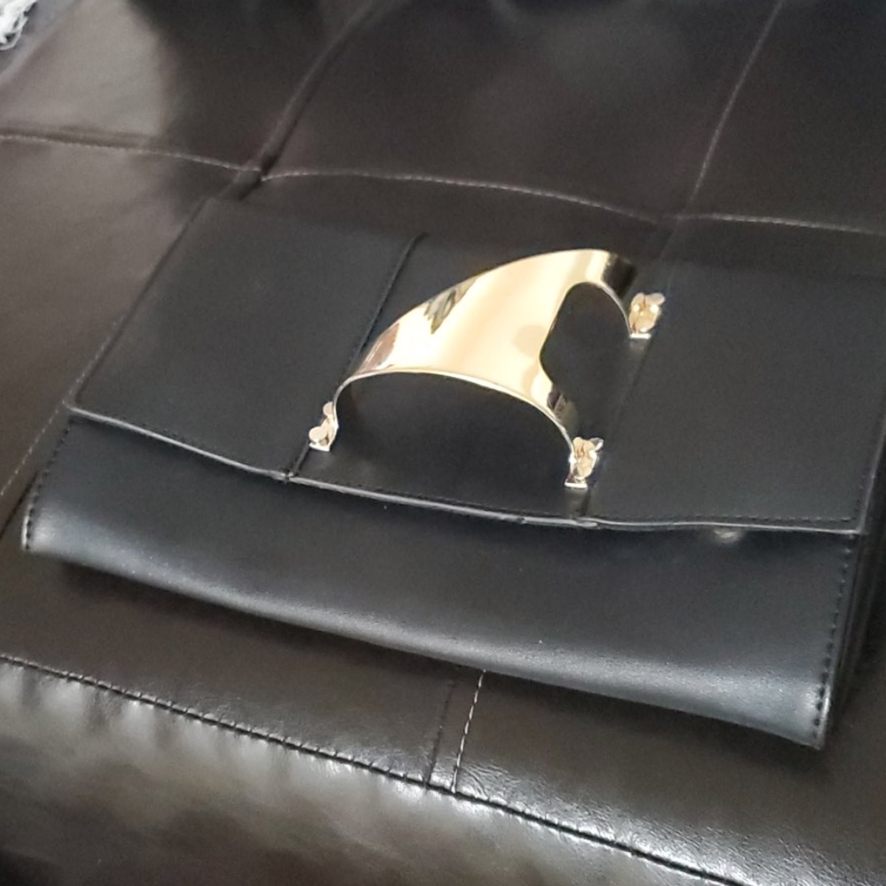 Elegant clutch purse